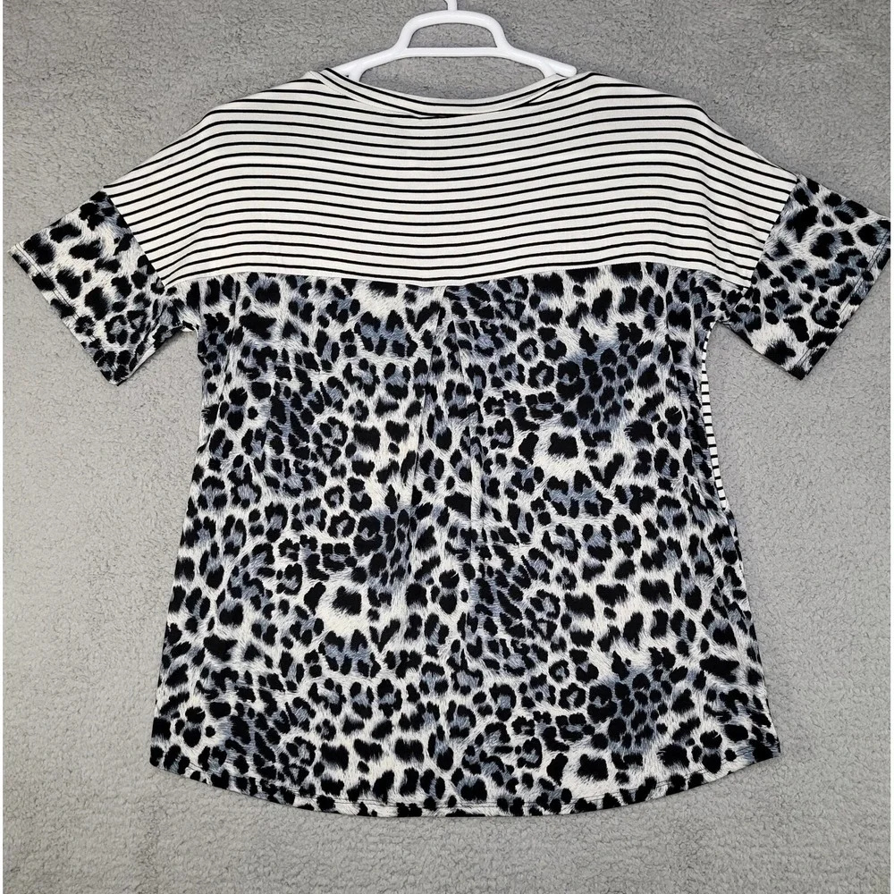 Sew in Love T Shirt Womens Fits XL Animal Print Striped Gray Patchwork Statement